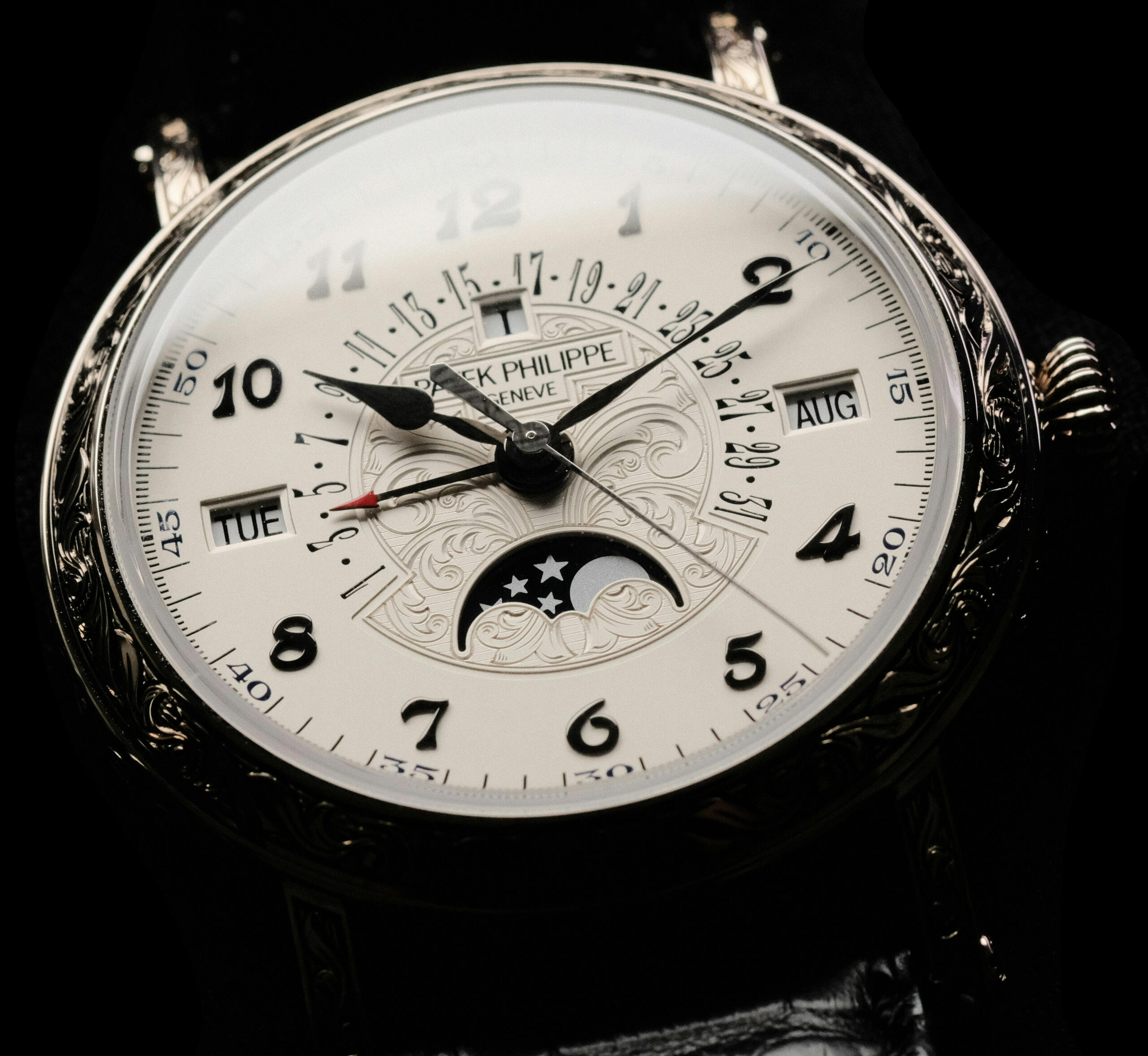 Looking to acquire rare and valuable collectibles? High-value items across a variety of sectors—vintage luxury watches, rare wines, classic cars, antiques, coins, and more.